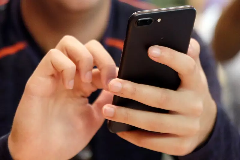 Apple Removes Controversial Tea App from App Store Over Privacy Concerns