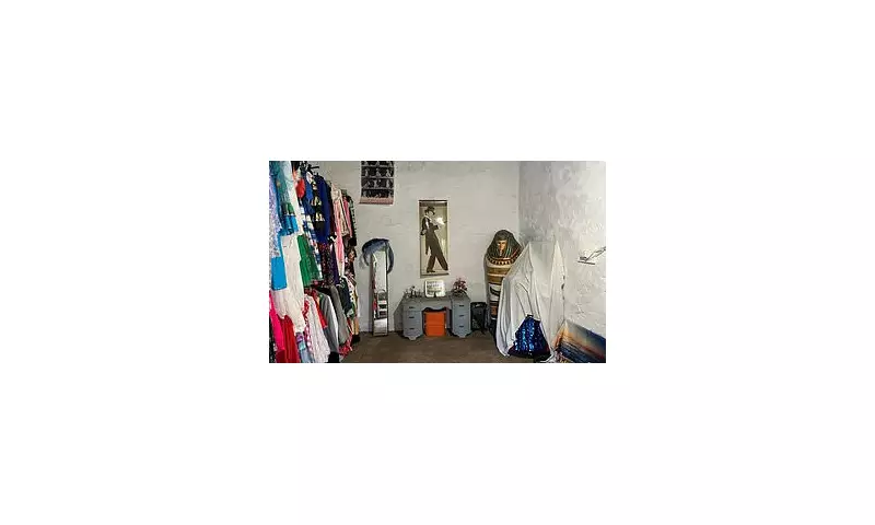 Can YOU Spot the Hidden Horror in This Seemingly Normal Storage Space?