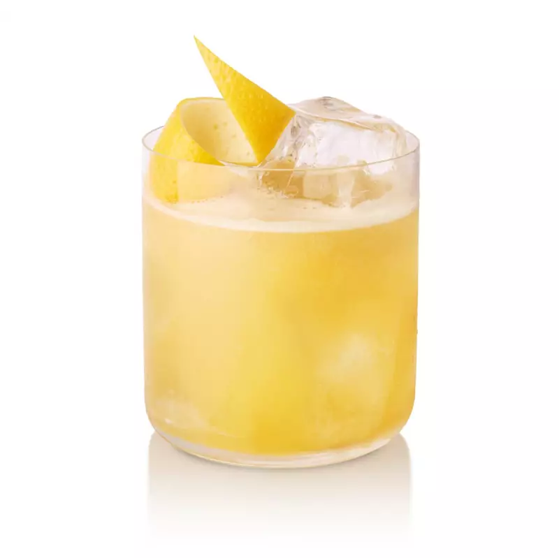 Corrochio Cinco: The Perfect Summer Cocktail Recipe to Try at Home