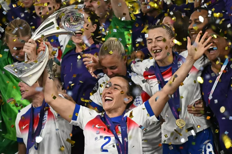 England Star Lucy Bronze Suffers Fractured Tibia in Training – What This Means for the Lionesses