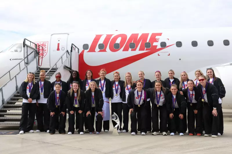 England Women's Euro 2025 Trophy Parade: Celebrations Light Up London