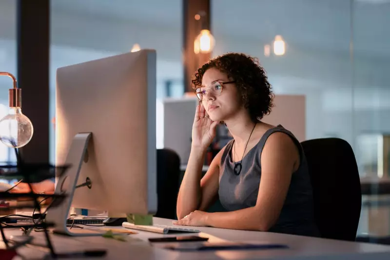 Gen Z's Staring Habit: Rude or Just a New Social Norm?