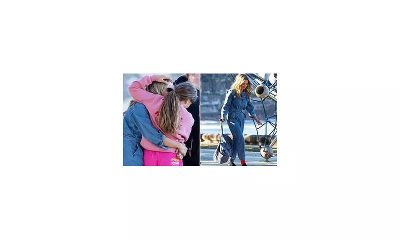 Hollywood A-Lister Spotted Incognito in Sydney: Can You Guess Who It Is?