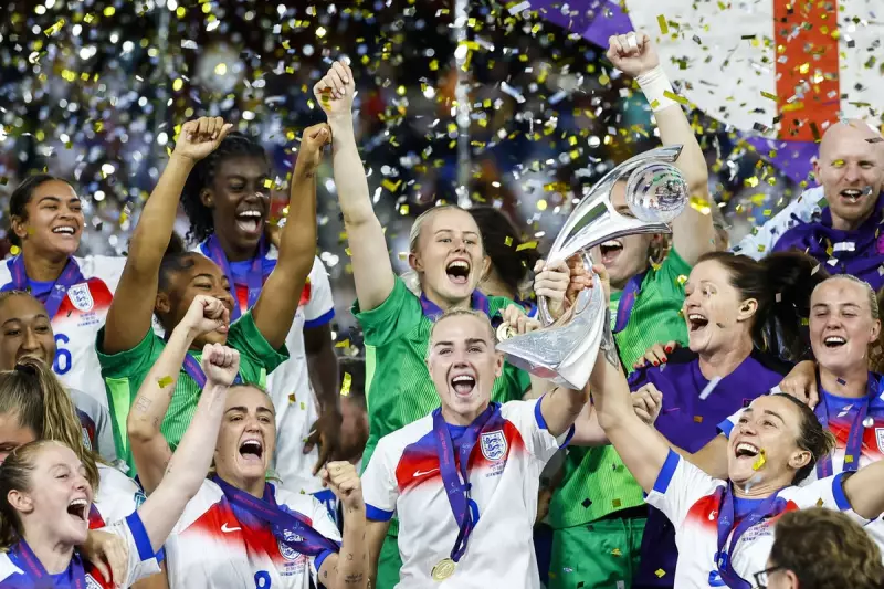 Lionesses Celebrate Victory with Starmer and Rayner in London