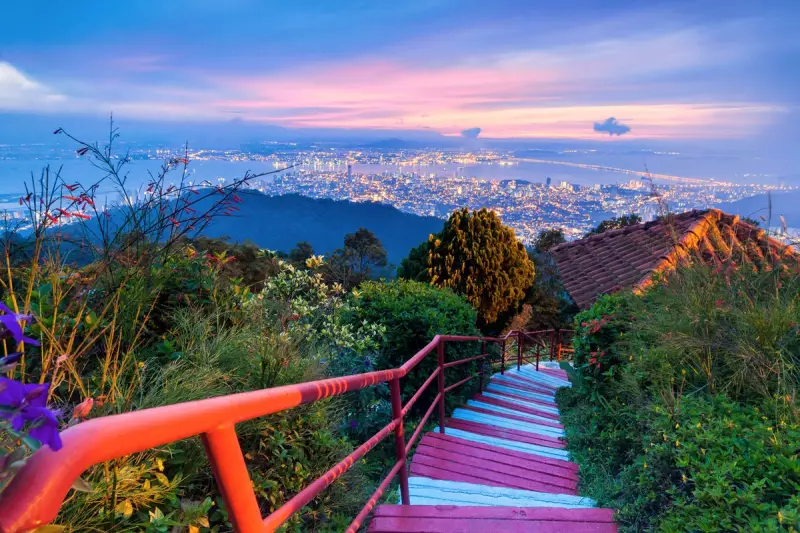 Malaysia Aims to Boost Tourism with Visa-Free Entry for Key Markets
