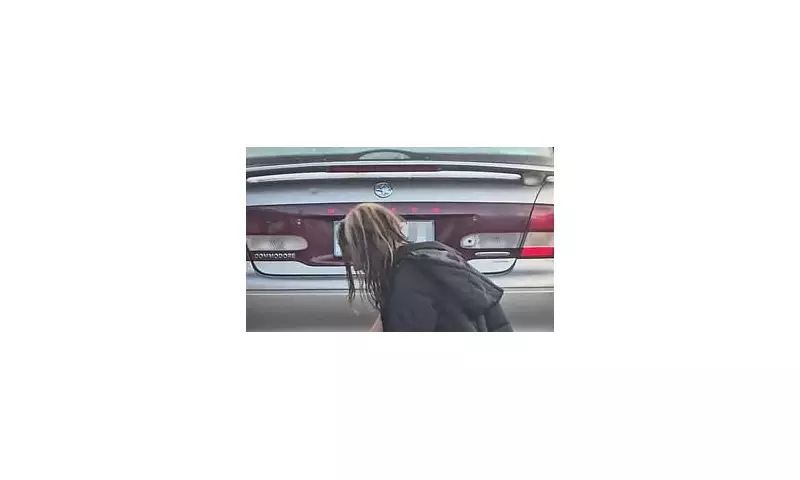 Shocking Footage: Junkie Shoots Up in Broad Daylight in South Melbourne