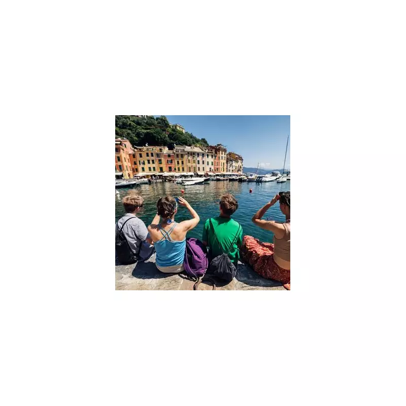 Tourists Face £400 Fines for Picnicking in Venice – New Rules Explained