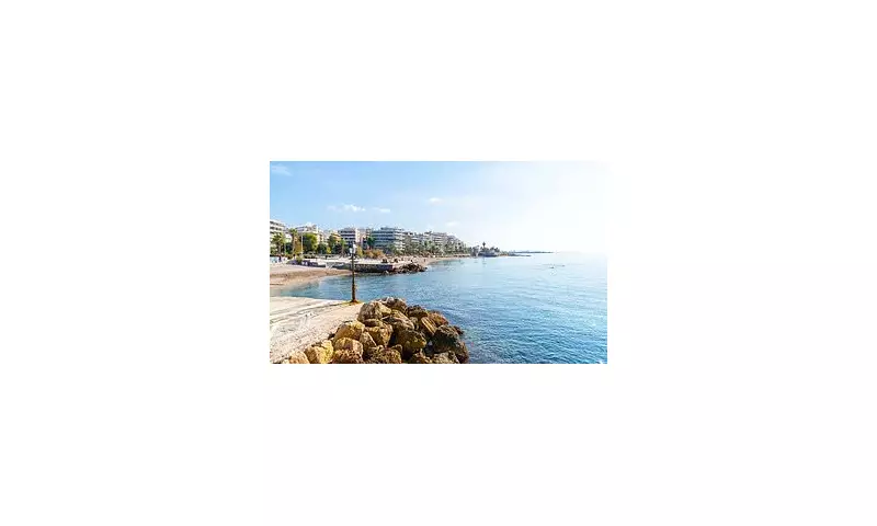 Tragedy Strikes: Toddler Dies on Greek Tourist Beach - Police Investigate