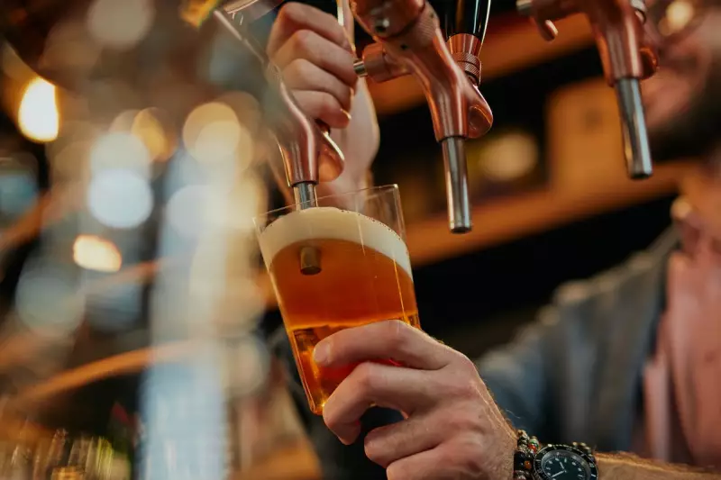 UK Pubs in Crisis: Soaring Costs Force Hundreds to Close Their Doors