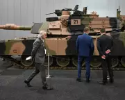 Australia Sends First Batch of Tanks to Ukraine in Major Defence Boost