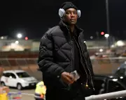 Chelsea and Manchester United Lock Horns in High-Stakes Battle for Randal Kolo Muani