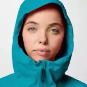 Columbia Lightweight Waterproof Jacket Now on Sale – Don’t Miss This Bargain!