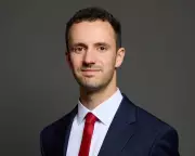 Former Labour MP Slams Colleagues: 'Politics Is Just a Game to Some'