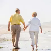 From Retirement to Royalty: How One Woman Found Her Calling as a Queen Lookalike