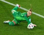 Hannah Hampton's Unlikely Rise: England's Goalkeeper Steals the Spotlight