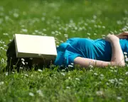 Irish Writer Liadán Ní Chuinn’s Publicity Stunt: A Bold Move or Misguided Effort?