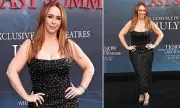 Jennifer Love Hewitt Stuns in Rare Red Carpet Appearance – What You Didn't Know About Her Summer!