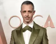 Jeremy Strong to Play Mark Zuckerberg in 'The Social Network' Sequel