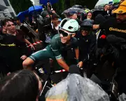 Jonathan Milan Triumphs in Chaotic Tour de France Sprint Finish After Dramatic Crash