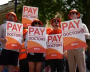 Junior Doctors' Strike: Wes Streeting Hails 'Constructive' Talks Amid NHS Pay Dispute