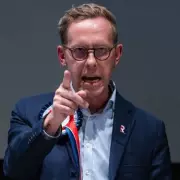 Laurence Fox Loses High Court Appeal Over 'Paedophile' Tweet – Actor Ordered to Pay £180k