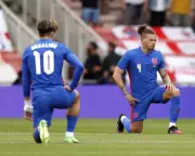 Lionesses' Decision to Stop Taking the Knee Sparks Heated Debate: Gesture or Gimmick?