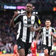 Liverpool Eyeing Sensational Double Swoop for Isak and Diaz – Transfer Update