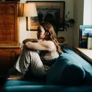 Mystery as Strangers Keep Trying to Enter Family Home – But It's Not Their House!