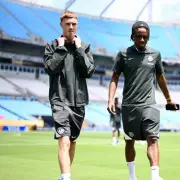 Noni Madueke's Bold Move: Chelsea Star Rejects Arsenal Interest to Stay at Stamford Bridge