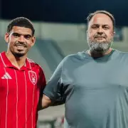 Nottingham Forest Star Morgan Gibbs-White in Contract Talks Amid Transfer Speculation