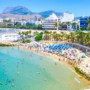 Popular Holiday Destination Turns Into Ghost Town as Tourists Vanish Overnight