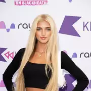 Princess Andre Stuns in Crop Top & Jeans – Fans Go Wild Over Her Bold Style!