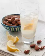 Refreshing Summer Port Cocktails: Cool & Creative Ideas by Hannah Crosbie