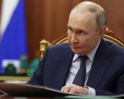 Russia Stands Firm on Ukraine War Demands Despite Trump Sanctions Threat