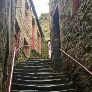 Secret Staircase in London Leads to One of the UK's Most Stunning Hidden Beaches