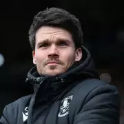 Sheffield Wednesday Boss Danny Röhl Considers Shock Exit Amid Contract Stalemate