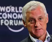Standard Chartered CEO Slams Banks Abandoning Climate Commitments
