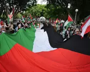 Sydney Mayor Clover Moore Backs Pro-Palestine March as 'Powerful Symbol' on Harbour Bridge