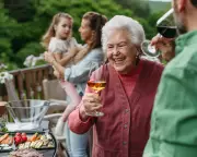 The Best Wines to Pair with Your Summer BBQ: Expert Picks for 2025