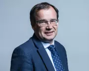 UK Minister Rejects Claims That Palestine Recognition Breaks International Law