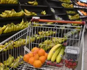 UK Shoppers Abandon High Streets as Soaring Food Prices Bite