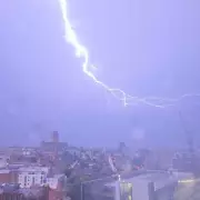 UK Thunderstorm Alert: 14-Hour Deluge to Hit Britain - Full Forecast Maps Inside