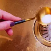 Unblock Your Sink in Just 5 Minutes with This Simple Trick – No Plumber Needed!