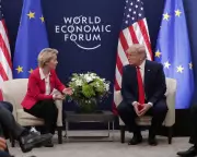 Von der Leyen and Trump Forge Historic EU-US Tariff Deal in Scotland