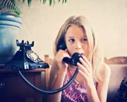 Why Parents in Maine Are Ditching Smartphones for Landlines – A Radical Solution to Screen Time