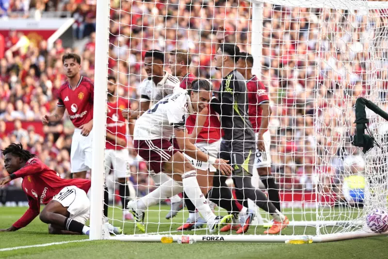 Arsenal Edge Out Manchester United in Thrilling Premier League Clash