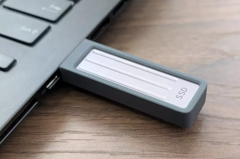 Best USB Flash Drives 2024: Top Picks for Speed, Storage & Security