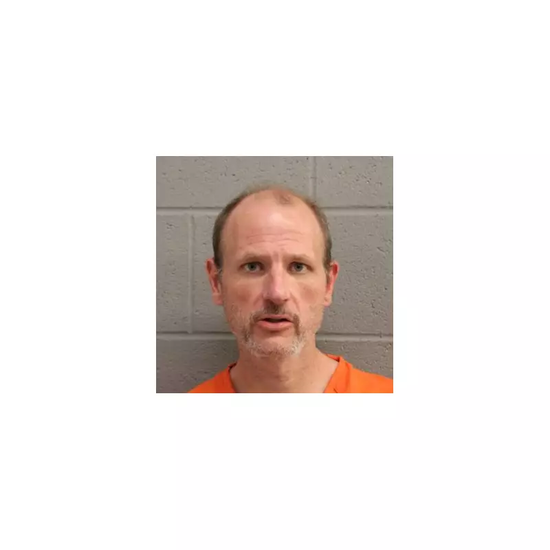 Dangerous Manhunt Underway: Suspect Accused of Brutal Murder on the Run