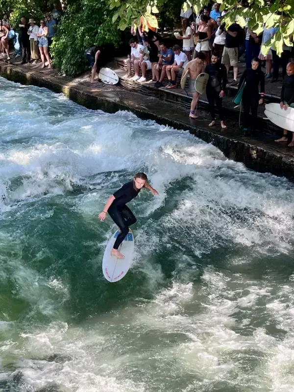 Ed Templeton's Captivating Phone Photo Wins Guardian's 'How to Make the Best' Competition