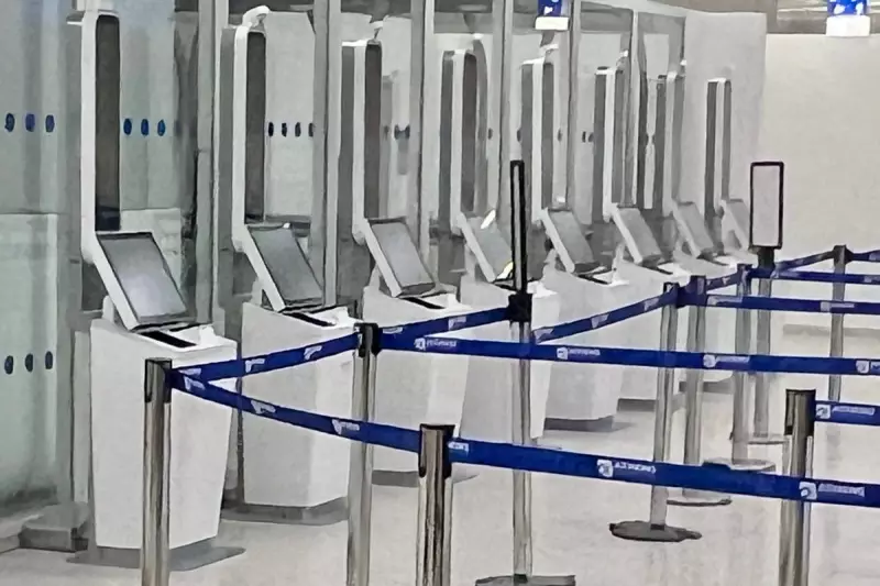 EU Border Chaos: New Entry/Exit System Threatens Summer Holiday Airport Delays for Brits
